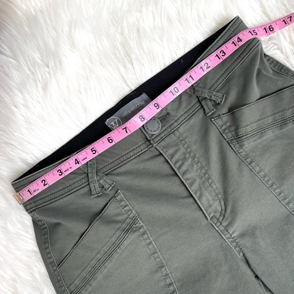 Wit & Wisdom Lilly Pad Green Roll Tab Cargo Pants - Picture 15 of 16